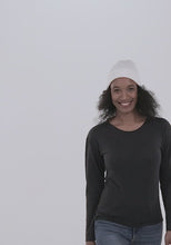 Load and play video in Gallery viewer, Yupoong 1501KC Beanie.mp4

